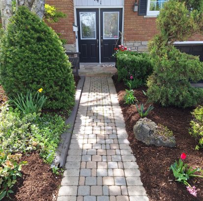 Natural Pine Mulch sets off landscapes beautifully.