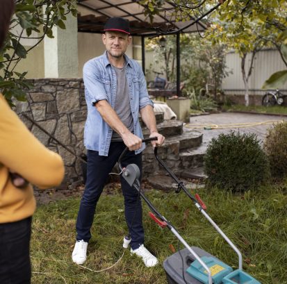 Hardscaping Services vs Landscaping