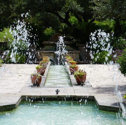 Outdoor Water Features Service